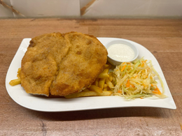 Kotlet schabowy z frytkami